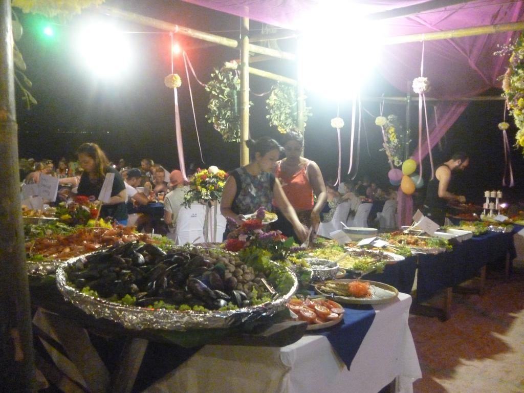 Siraya Beachfront Resort 코팡안 외부 사진
